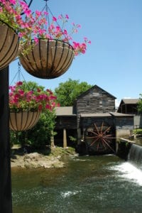 Old Mill close to the Oak Tree Lodge in Pigeon Forge