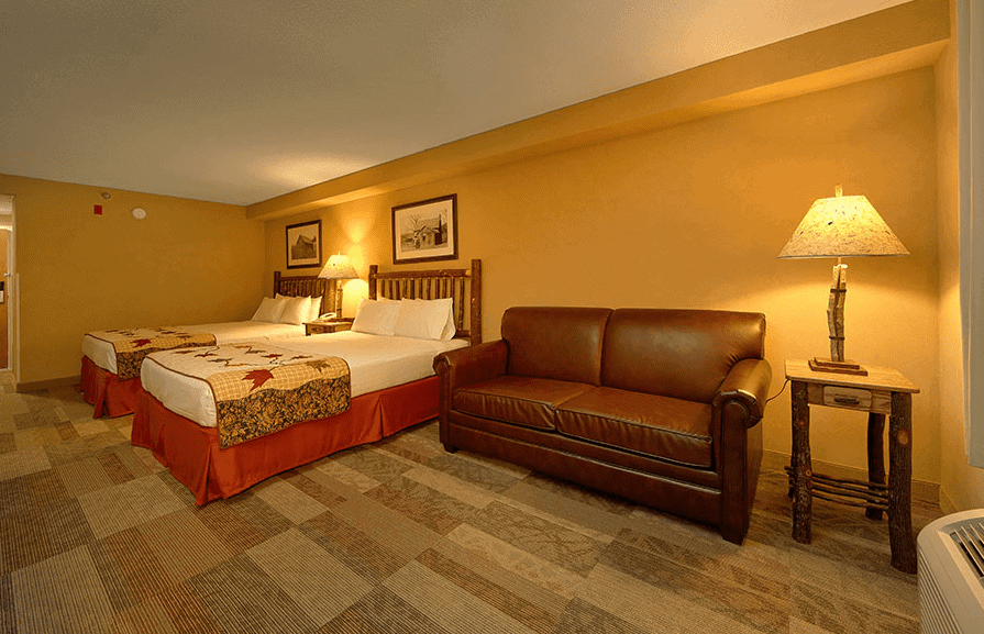 4 Ways to Save at Oak Tree Lodge in Pigeon Forge TN
