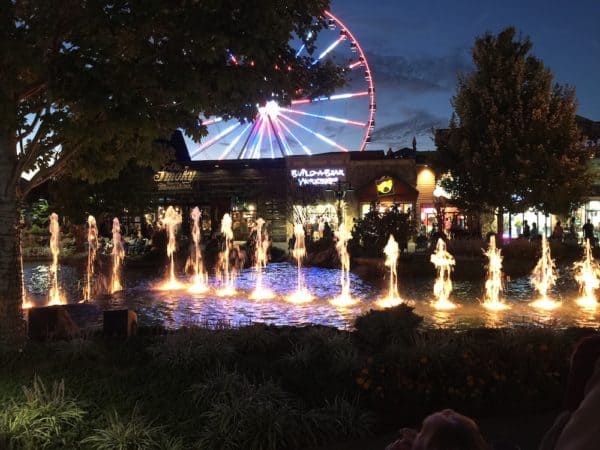 4 Fun Things to do in Pigeon Forge at Night