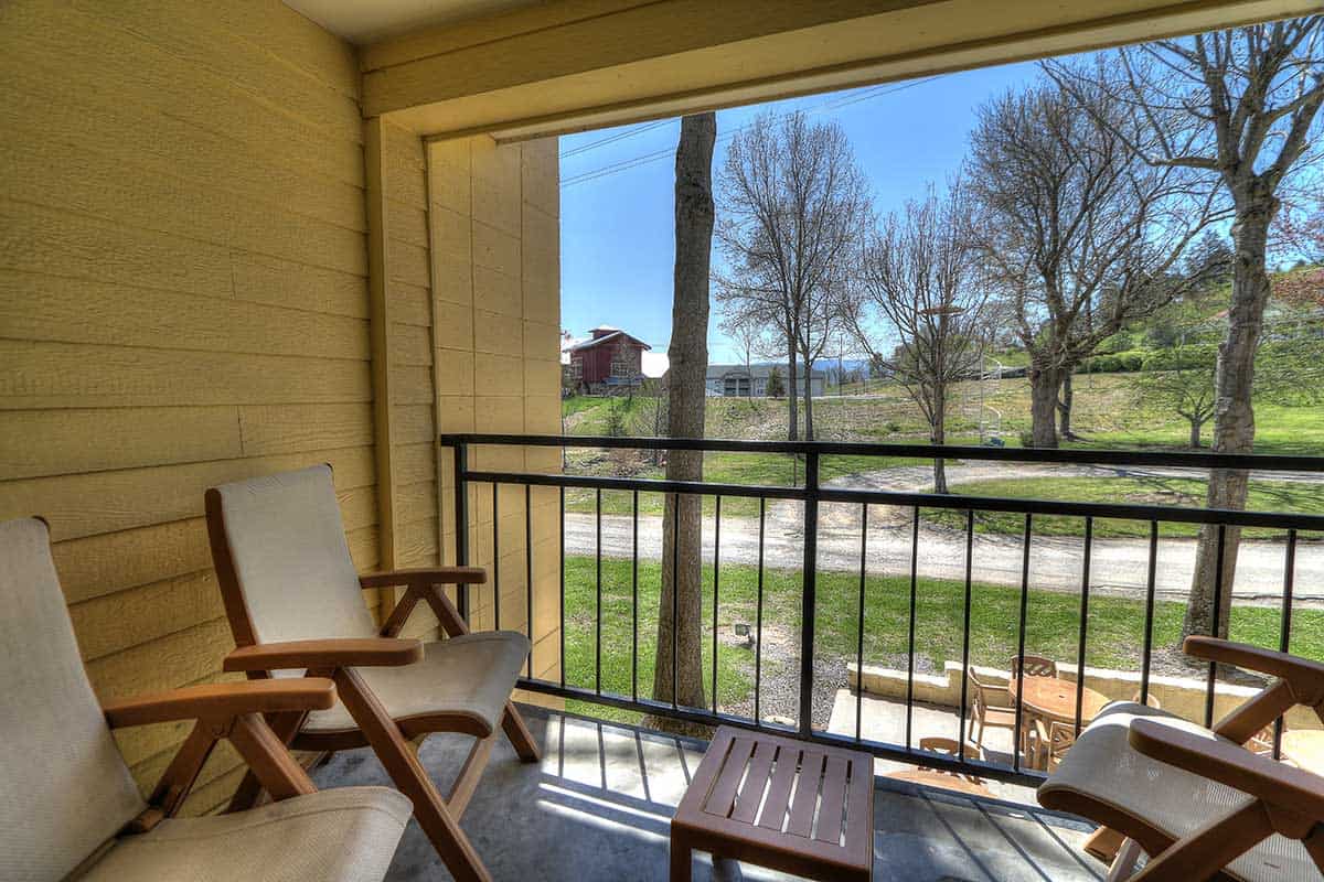 Family Suite at the Oak Tree Lodge Hotel in Sevierville TN