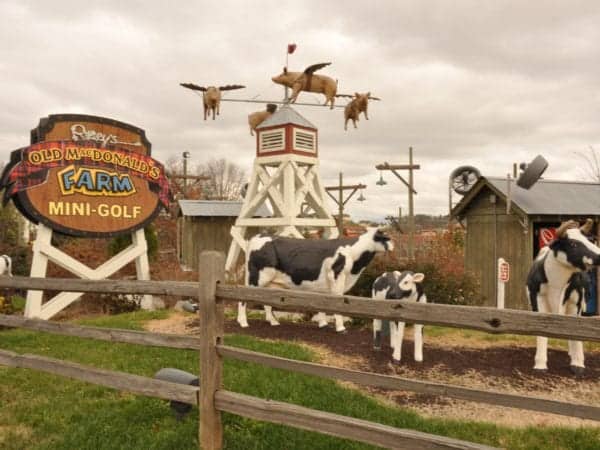 ripley's old macdonald mini golf