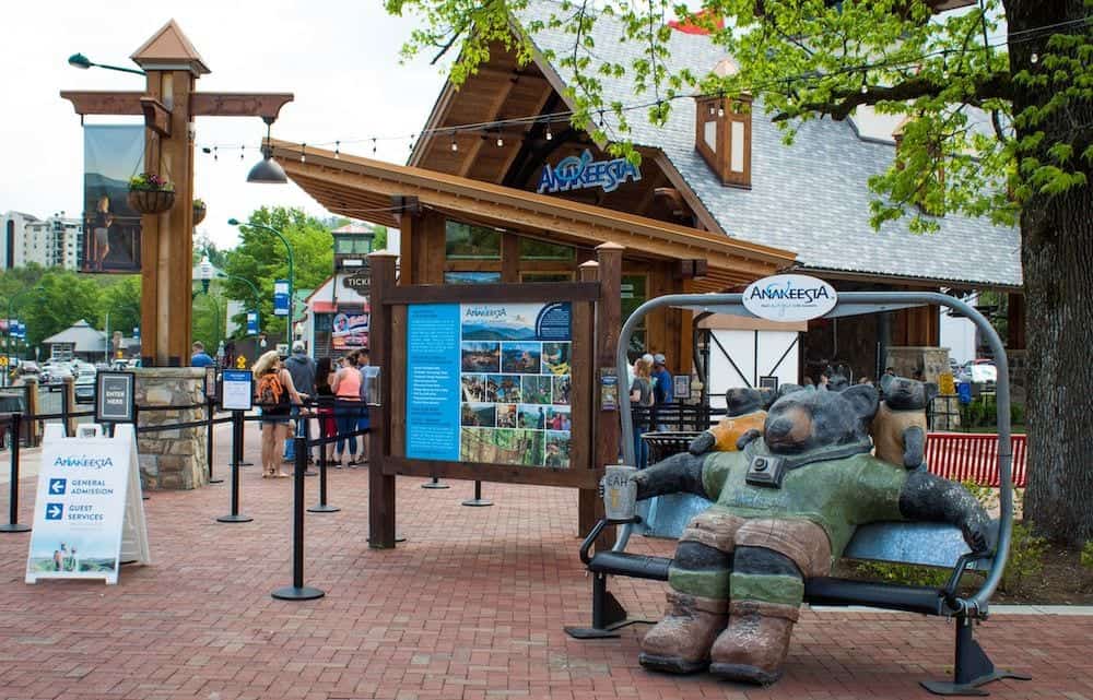 4 Family Friendly Smoky Mountain Attractions