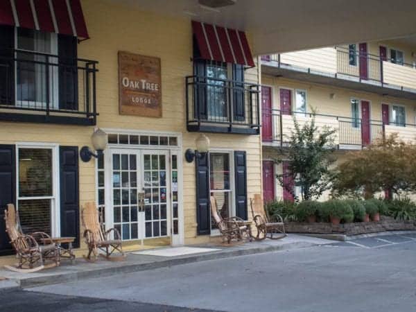 Oak Tree Lodge entrance
