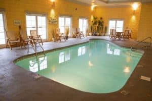 indoor pool at Oak Tree